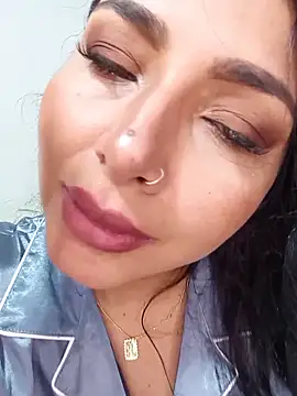Snapshot of Antonella-corruso chatting on June 2026 04:06:01 AM Antonella-corruso online show from June 2026 04:06:01 AM