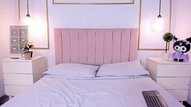 NixShadow online show from April 2026 11:05:02 PM