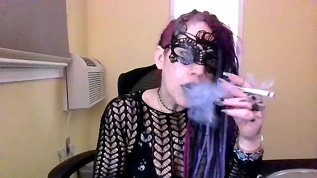 Snapshot of MistressSolena chatting on May 2026 02:18:02 AM MistressSolena online show from May 2026 02:18:02 AM