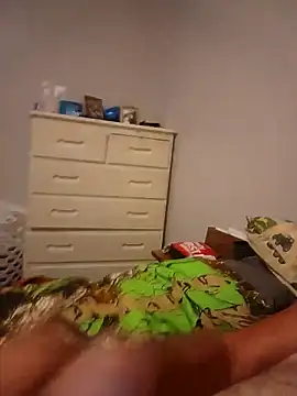 Harleyman0528 online show from April 2026 04:13:02 AM