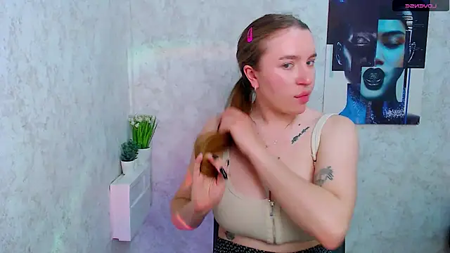 Snapshot of KassiaRayne_ chatting on April 2026 06:02:02 AM KassiaRayne online show from April 2026 06:02:02 AM