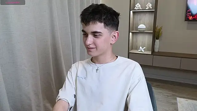 alexander 18 xxl online show from July 2026 02:23:02 PM