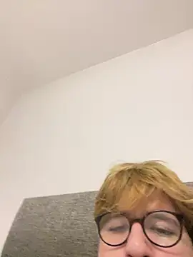 ardqreal online show from April 2026 10:43:02 PM