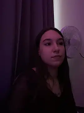 Snapshot of RiannaBrown chatting on April 2026 02:44:01 AM RiannaBrown online show from April 2026 02:44:01 AM