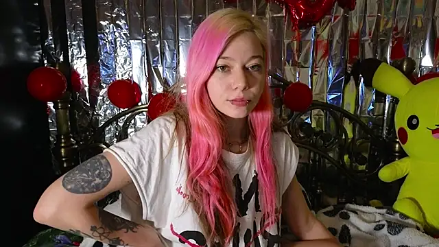 Snapshot of Sansarella chatting on February 2025 03:17:02 AM Sansarella online show from February 2025 03:17:02 AM