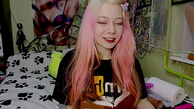 Snapshot of Sansarella chatting on March 2025 05:09:01 PM Sansarella online show from March 2025 05:09:01 PM