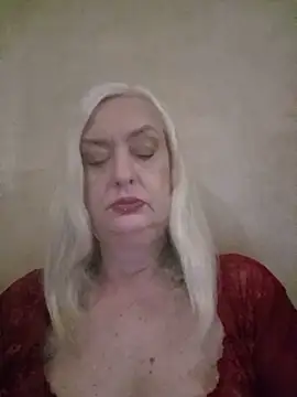 Julia20X online show from June 2026 11:24:02 AM