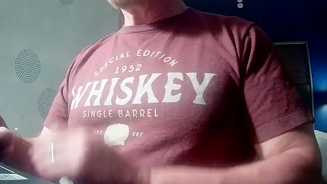 Snapshot of ilundercover chatting on April 2026 10:22:02 AM ilundercover online show from April 2026 10:22:02 AM