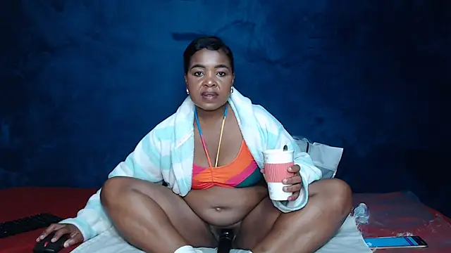 Snapshot of CaramelBaddie16 chatting on June 2026 06:13:01 PM CaramelBaddie16 online show from June 2026 06:13:01 PM