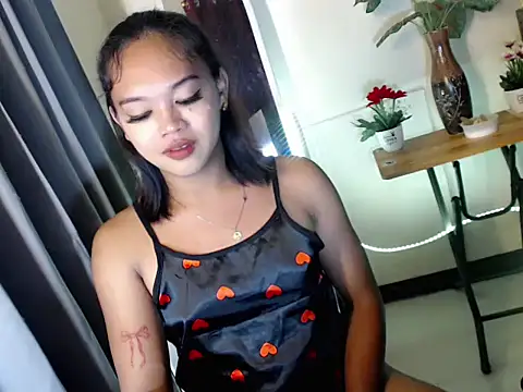 Snapshot of naomi_scarlet chatting on April 2026 04:24:01 PM naomi scarlet online show from April 2026 04:24:01 PM