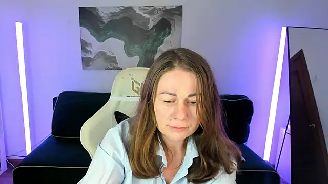 NinnaBrewer online show from April 2026 02:37:02 AM