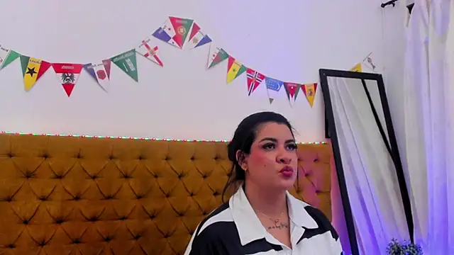 Snapshot of Katty_West chatting on July 2026 06:47:01 PM Katty West online show from July 2026 06:47:01 PM