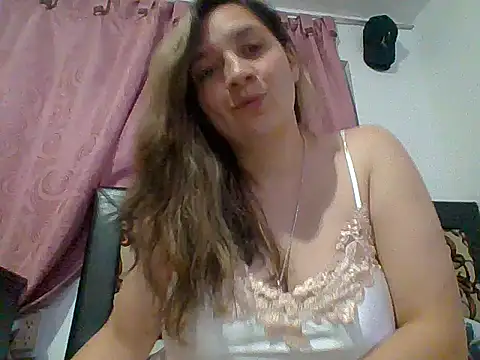 Snapshot of belucci_vale chatting on July 2026 01:25:02 AM belucci vale online show from July 2026 01:25:02 AM