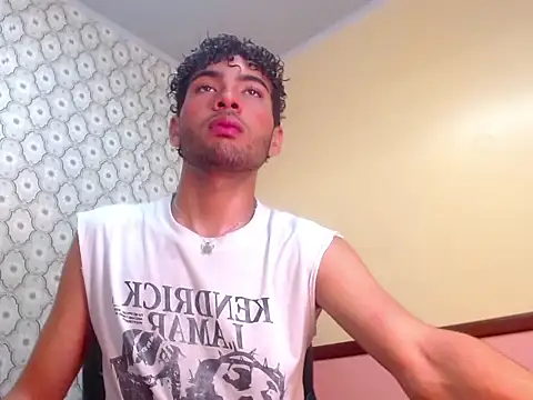 Snapshot of jake_1boy chatting on April 2026 07:40:01 PM jake 1boy online show from April 2026 07:40:01 PM