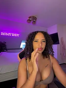 Snapshot of princessromyindy chatting on April 2026 02:12:01 PM princessromyindy online show from April 2026 02:12:01 PM