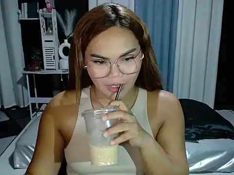 Kylie mortel online show from April 2026 04:33:02 PM