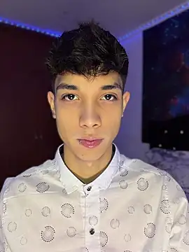 RoughDiamond  online show from April 2026 05:35:02 AM