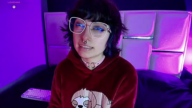 BadEmyXO online show from June 2026 03:40:01 AM