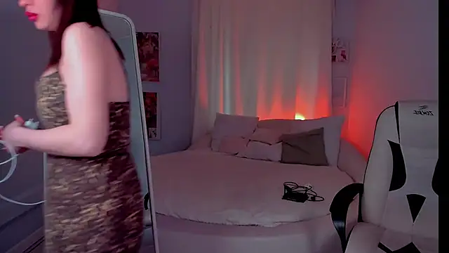 pearl gloww online show from April 2026 01:45:02 PM