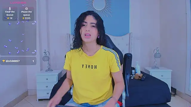 elizabeth santos1 online show from April 2026 10:04:02 PM