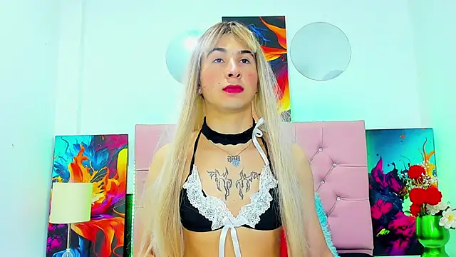 SolHiltton online show from April 2026 08:43:01 PM