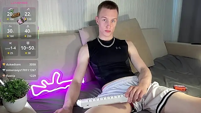 Snapshot of Travis_Gracile chatting on July 2026 09:25:01 AM Travis Gracile online show from July 2026 09:25:01 AM