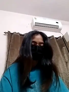 Shanaya450 online show from April 2026 05:06:01 PM