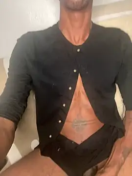 Mrhandsomeazz online show from April 2026 02:43:01 PM