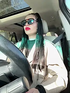 Snapshot of Alenka_ki chatting on April 2026 06:20:02 AM Alenka ki online show from April 2026 06:20:02 AM