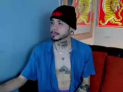 Snapshot of Murdockk chatting on April 2026 02:45:02 AM Murdockk online show from April 2026 02:45:02 AM