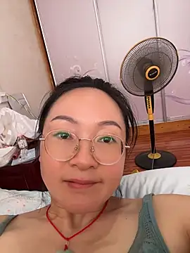 Snapshot of H-202604 chatting on July 2026 06:07:01 AM H-202604 online show from July 2026 06:07:01 AM