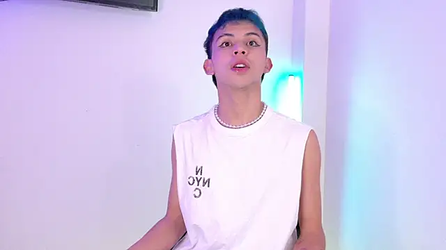 Apolo Prince1 online show from June 2026 07:38:02 PM