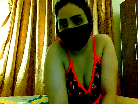 Ladyhunder99 online show from April 2026 11:16:02 AM