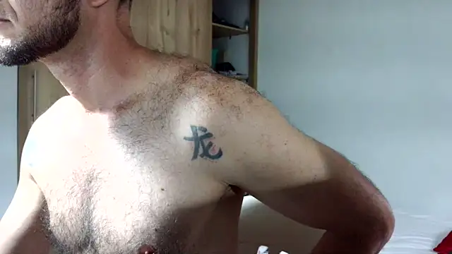 andrew 1520 online show from December 2025 09:20:01 PM