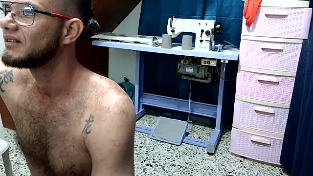 Snapshot of andrew_1520 chatting on February 2026 02:53:01 AM andrew 1520 online show from February 2026 02:53:01 AM