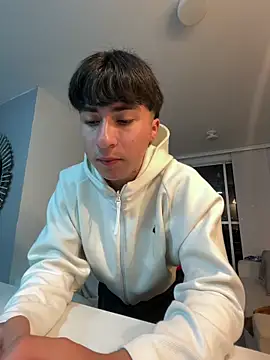 Snapshot of martinbakeer chatting on April 2026 11:32:02 PM martinbakeer online show from April 2026 11:32:02 PM