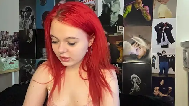 Snapshot of LaineRivett chatting on April 2026 01:40:01 PM LaineRivett online show from April 2026 01:40:01 PM