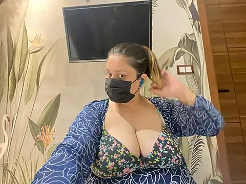 kavyasingh36 online show from May 2026 12:07:01 AM