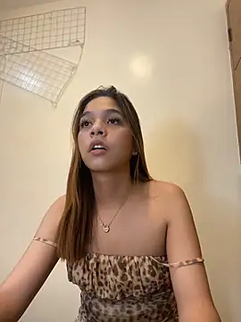 hugecock cali online show from June 2026 02:51:02 AM