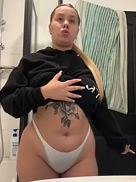 OliviaJadeXx online show from June 2026 12:22:02 PM