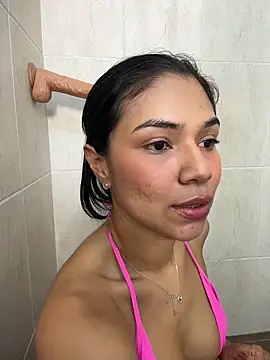 MauraGrayy online show from May 2026 09:42:02 PM