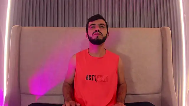 Snapshot of EmmanuelVoss chatting on April 2026 04:35:01 AM EmmanuelVoss online show from April 2026 04:35:01 AM