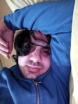 sangreal1996 online show from April 2026 10:32:02 PM