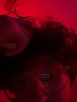 Snapshot of dontworryboutitt chatting on April 2026 11:20:02 PM dontworryboutitt online show from April 2026 11:20:02 PM