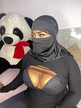 yasmin georgina online show from April 2026 09:32:02 PM