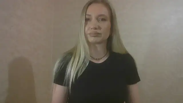 Snapshot of NoirEnigma chatting on April 2026 08:26:01 PM NoirEnigma online show from April 2026 08:26:01 PM