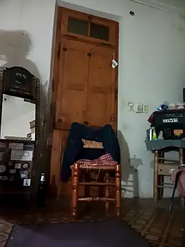 Snapshot of lucybeb chatting on April 2026 07:47:02 AM lucybeb online show from April 2026 07:47:02 AM