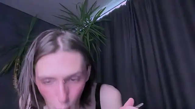 Snapshot of Niky_Long chatting on June 2026 11:25:02 AM Niky Long online show from June 2026 11:25:02 AM