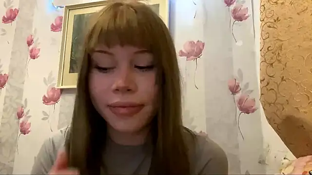 Snapshot of OutCan chatting on April 2026 06:24:02 PM OutCan online show from April 2026 06:24:02 PM