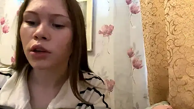 Snapshot of OutCan chatting on April 2026 04:36:02 PM OutCan online show from April 2026 04:36:02 PM